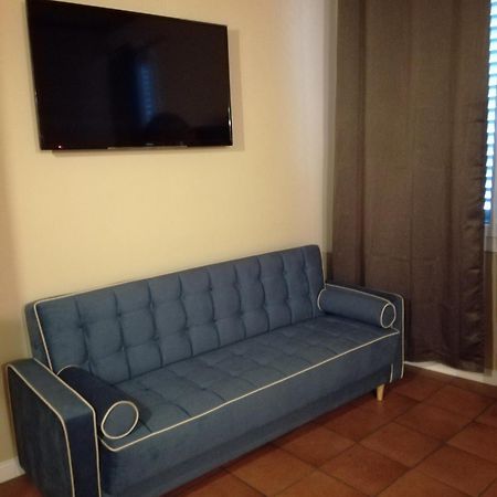 Piazza San Domenico Rooms - Bedinbolognacentro Buitenkant foto
