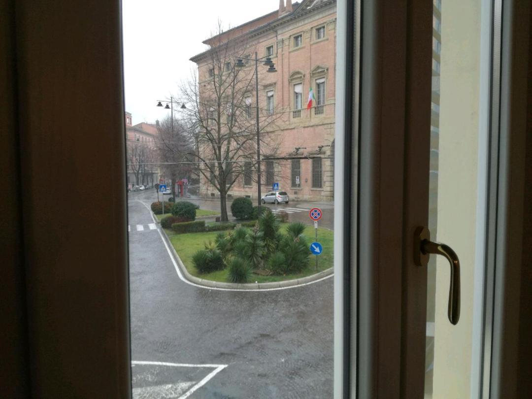 Piazza San Domenico Rooms - Bedinbolognacentro Buitenkant foto
